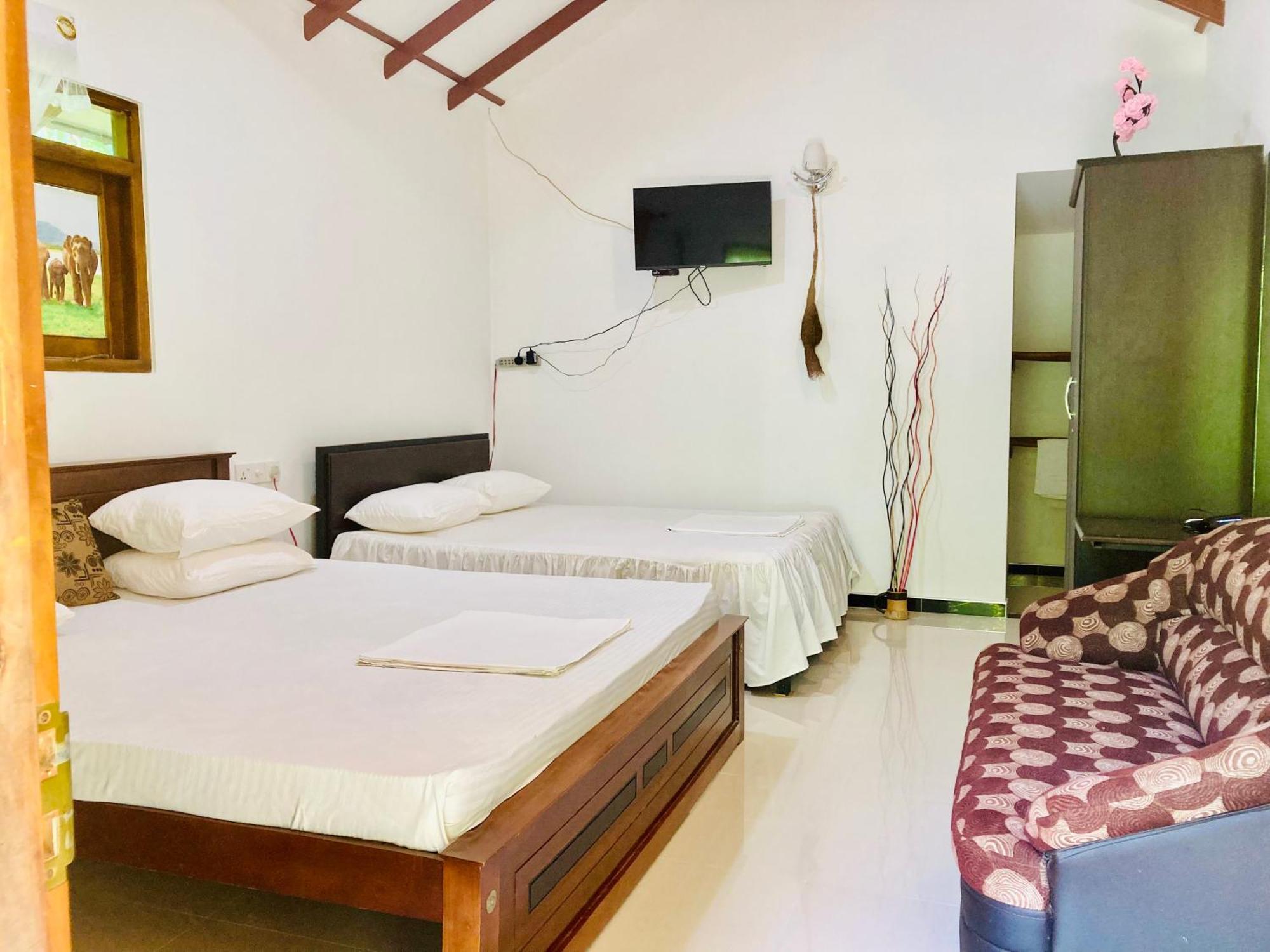 Suncity Privacy Cottages Udawalawe Exterior photo