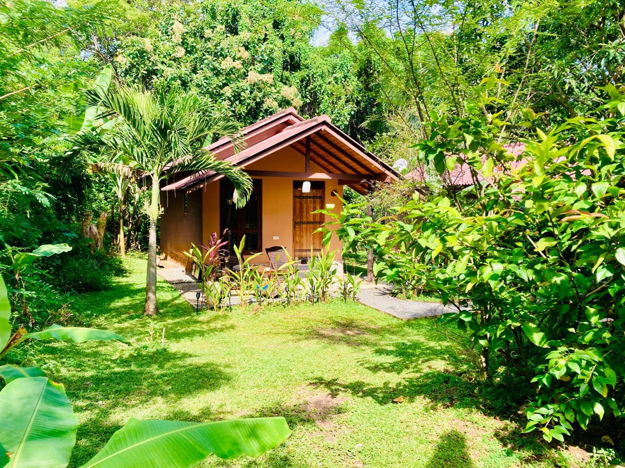 Suncity Privacy Cottages Udawalawe Exterior photo